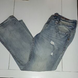 ROCK REVIVAL  Mens Jean. Distressed Light Blue Jeans. 38W x 32L